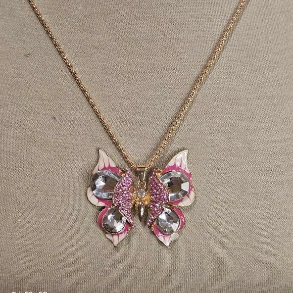 PINK BUTTERFLY NECKLACE - Picture 2 of 3